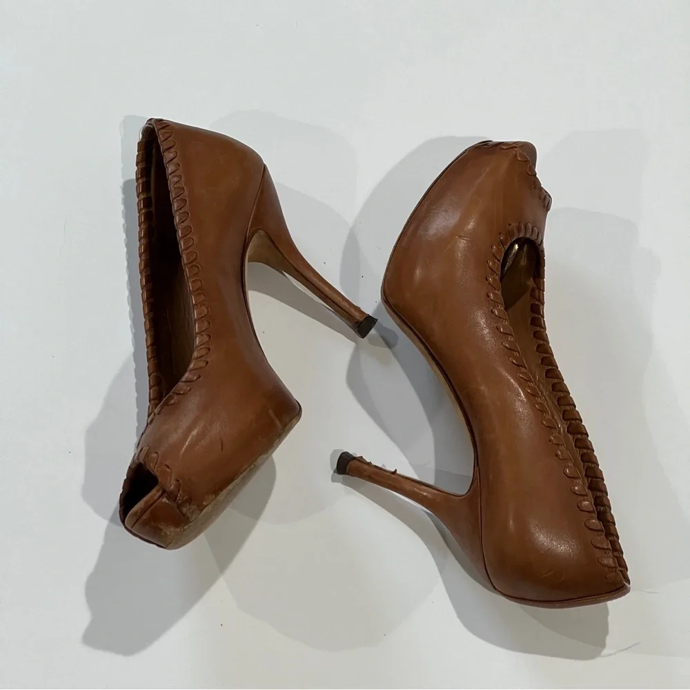 Gucci Women's Tan Peep-Toe Heels size 36 - Picture 2 of 4
